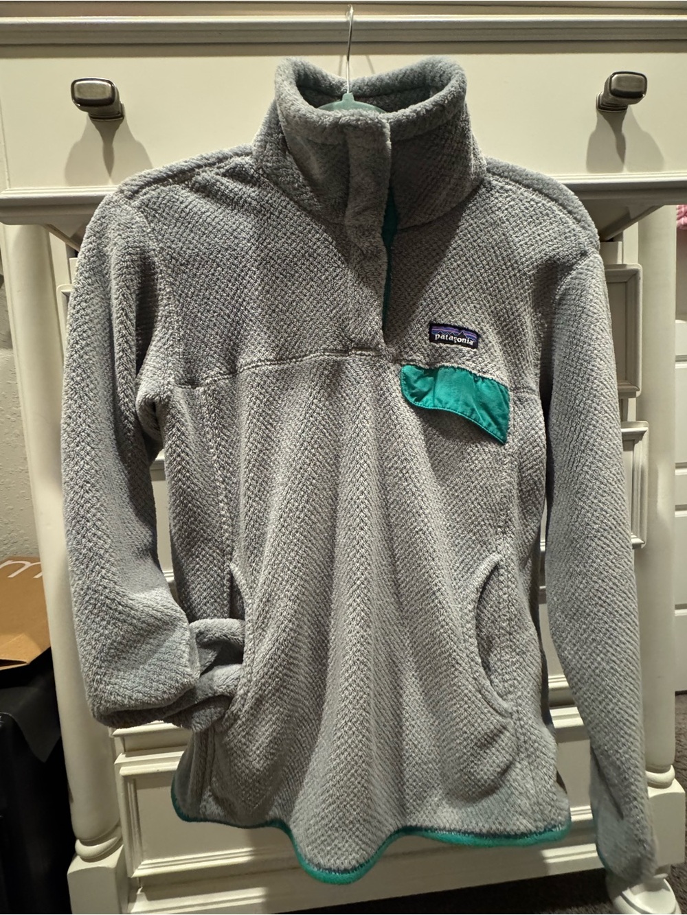 Patagonia Gray Fleece Pullover with Teal Pocket Trim